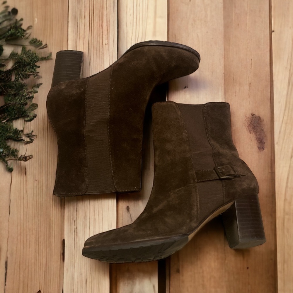 Cole Haan Women’s Brown Suede Heel Boots Size 9B NWOT